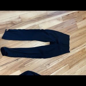 womens size 4 lululemon leggings